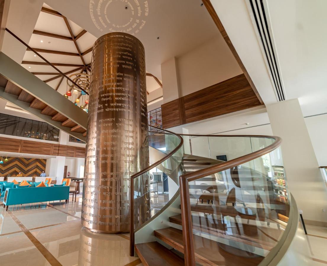 Hawthorn Suites By Wyndham Dwarka Екстер'єр фото