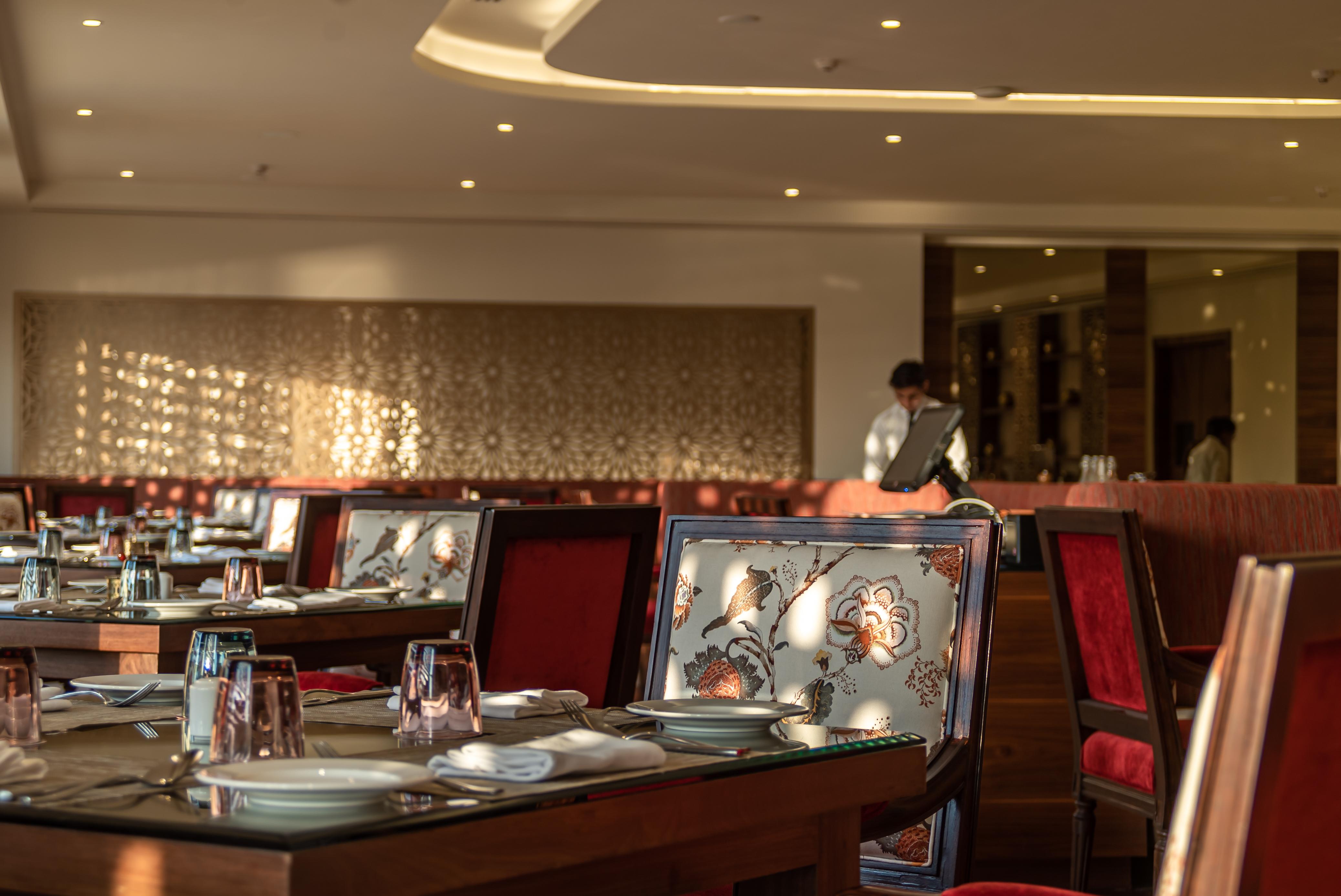 Hawthorn Suites By Wyndham Dwarka Екстер'єр фото