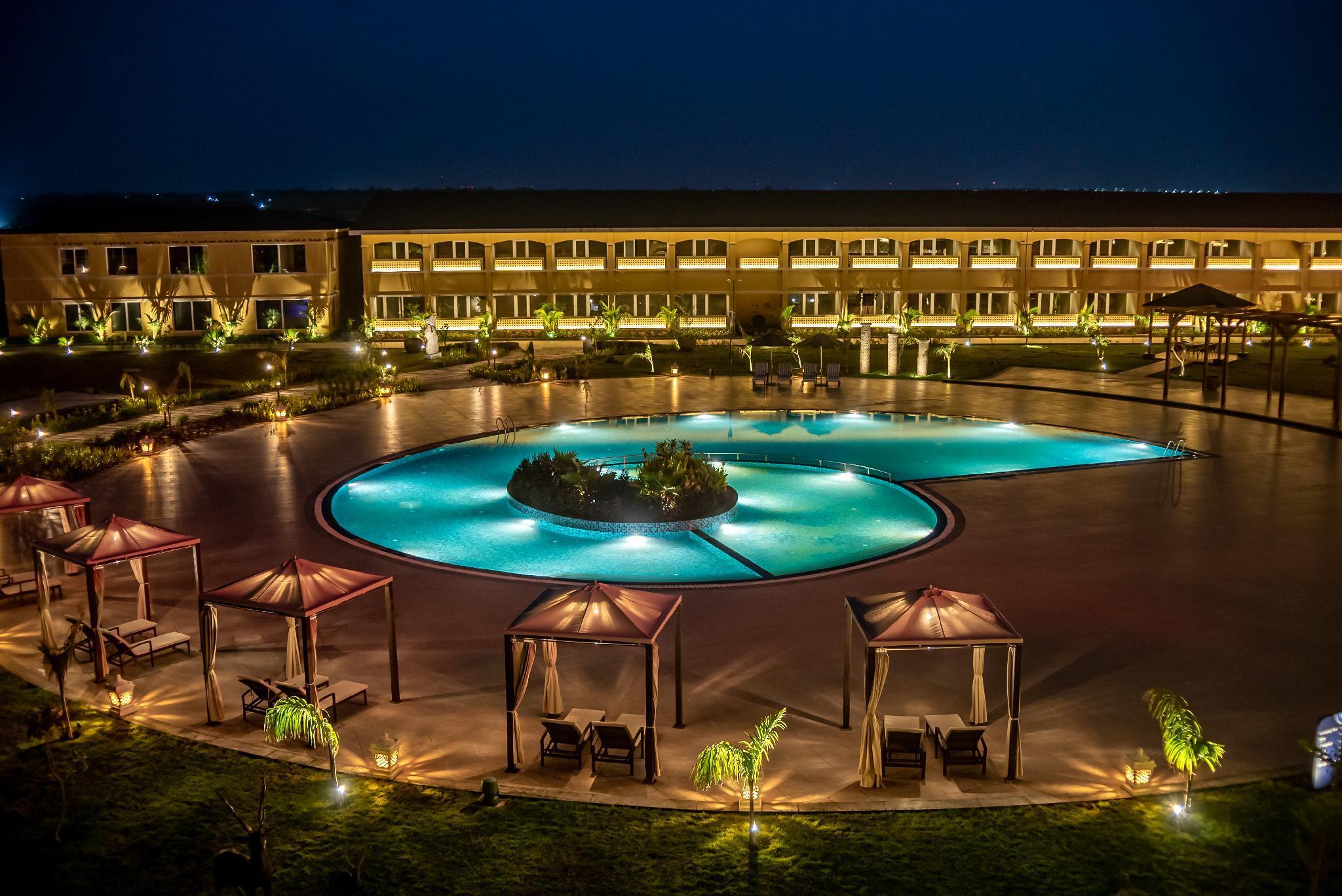 Hawthorn Suites By Wyndham Dwarka Екстер'єр фото