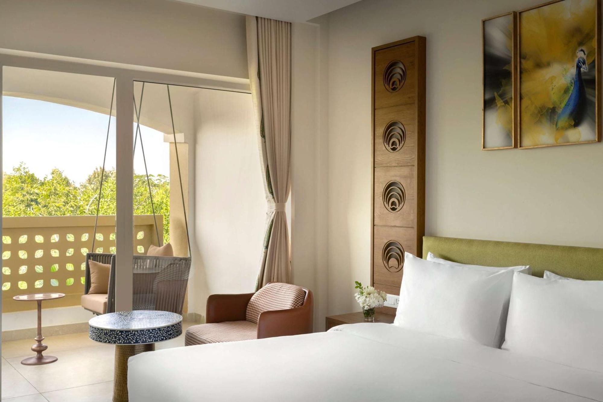 Hawthorn Suites By Wyndham Dwarka Екстер'єр фото